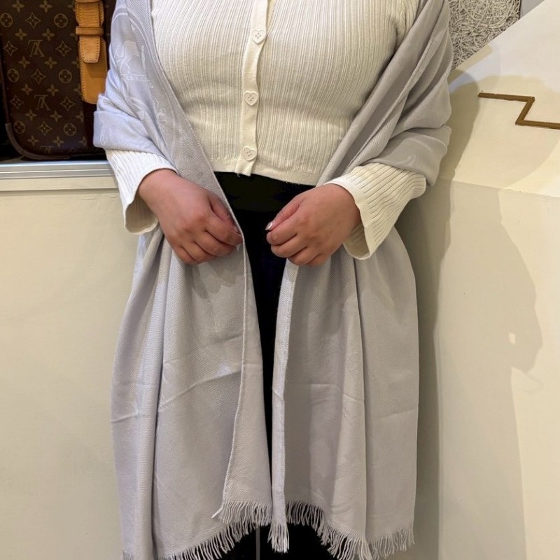 Hermes 淺灰馬車圖cashmere 圍巾-2