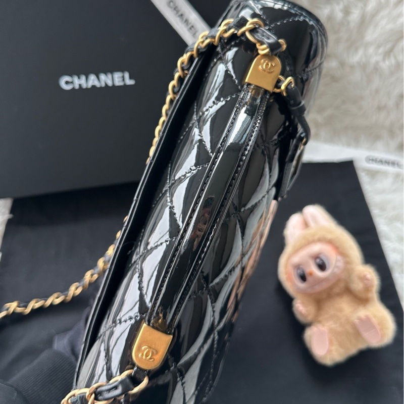 【配件：防塵袋 💕】Chanel 22K 公文包 小號 黑金 黑色 金扣 漆皮 牛皮 手提 單肩 斜挎-4