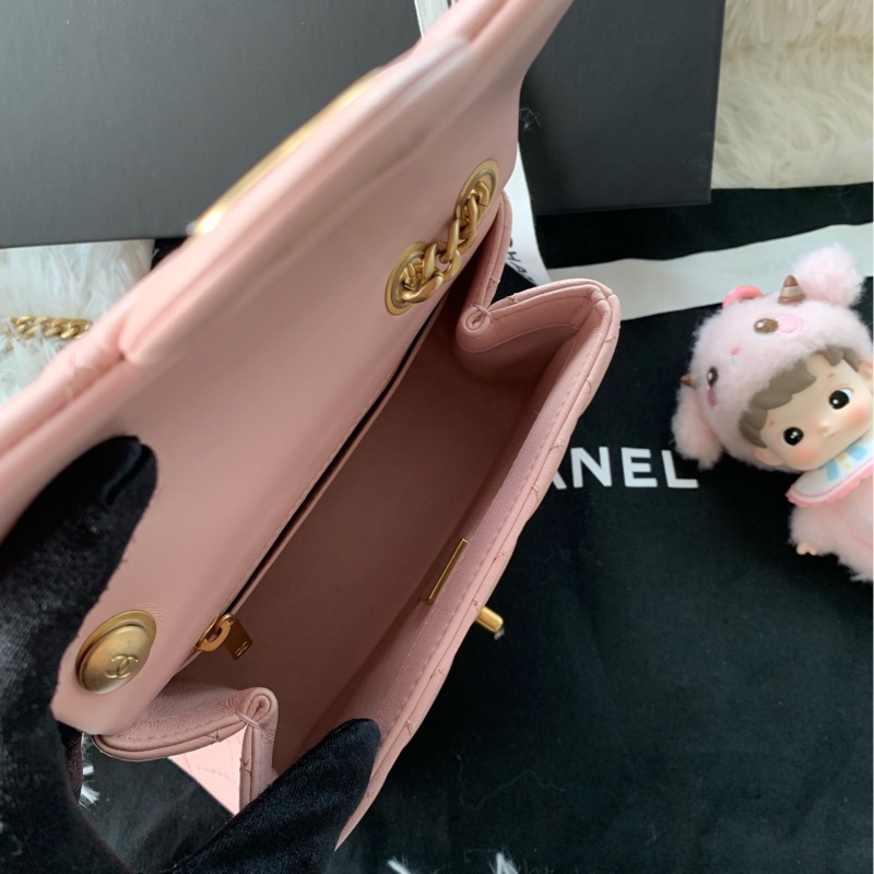 【配件:防塵袋 💕】 chanel 23s 山茶花金球 粉色 方胖子 羊皮 斜挎 單肩-6
