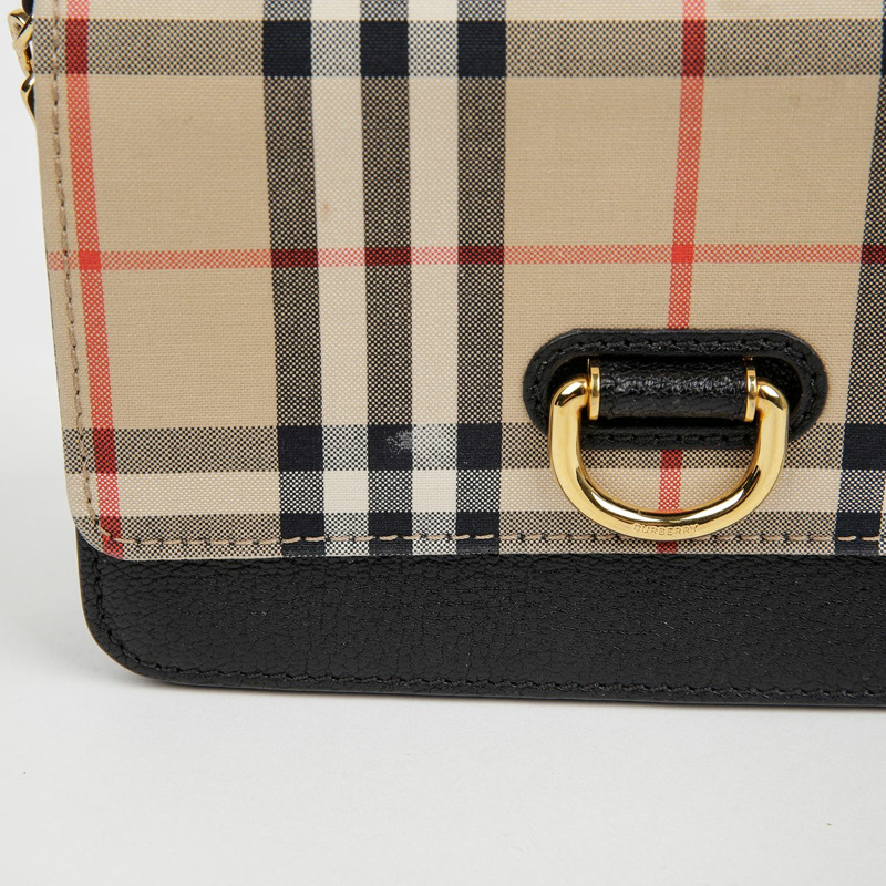 BURBERRY D 型環迷你鏈條單肩斜背包 8009530-2