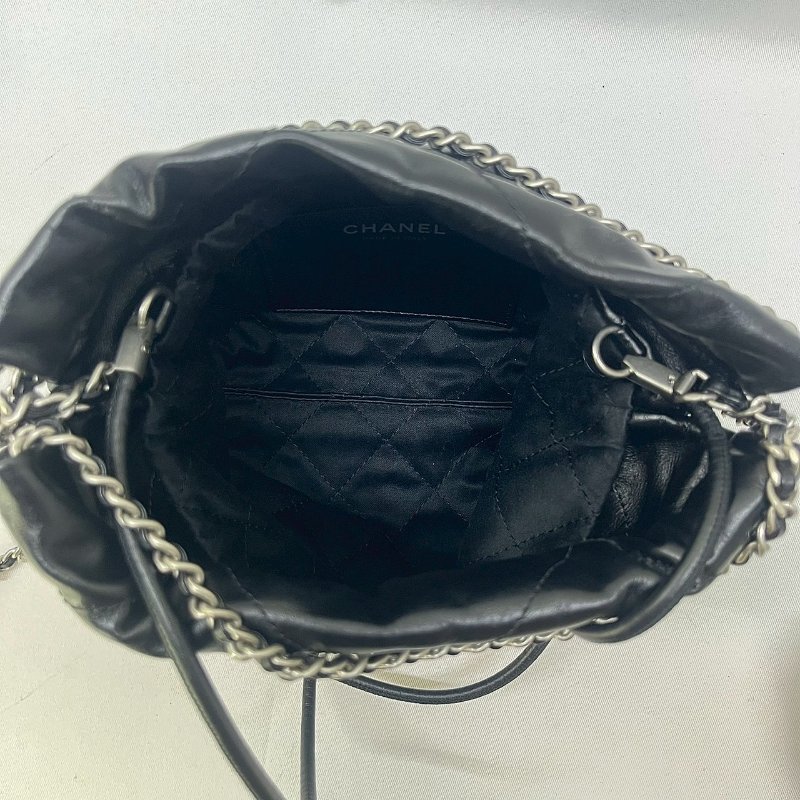 CHANEL MINI黑銀22包-4