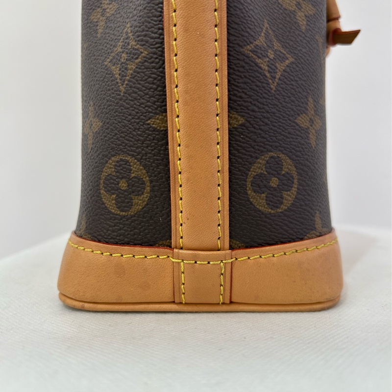 LV (M)Nano Noe水桶包-7