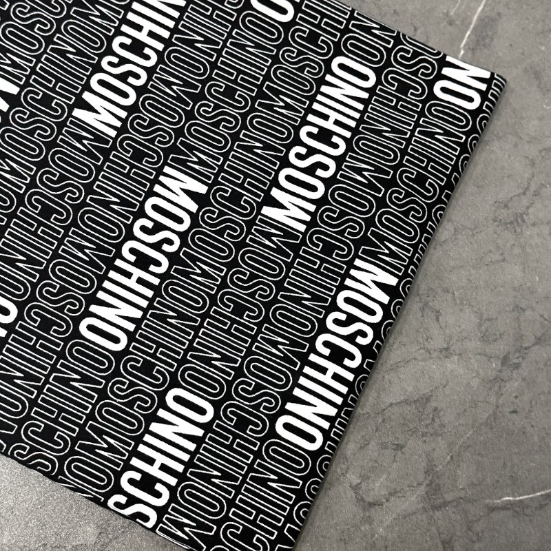 🚨 雙11最後倒數・今晚錯過等明年!【MOSCHINO】滿版文字logoT恤-5