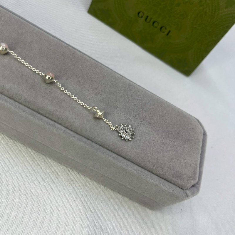 GUCCI 純銀雙G母貝小雛菊手鍊-3