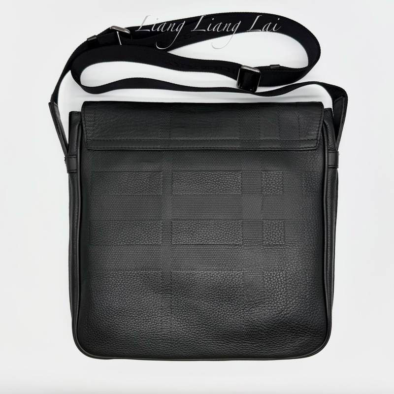 BURBERRY 格紋壓紋小牛皮黑色斜背包-6