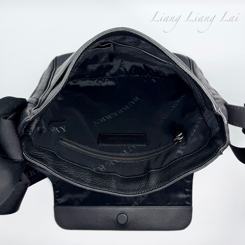 BURBERRY 格紋壓紋小牛皮黑色斜背包-11