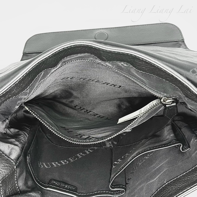 BURBERRY 格紋壓紋小牛皮黑色斜背包-12