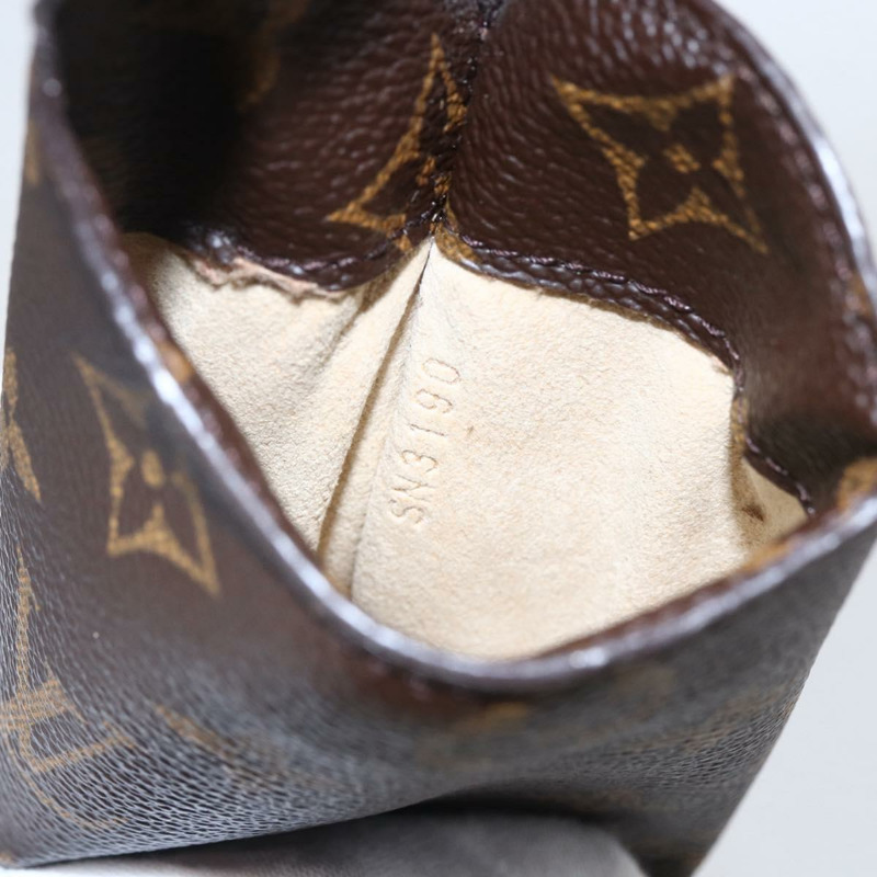 【日本直送】路易威登 Monogram Etui Lunette 中型眼鏡盒 M66544 LV 正品 146520-11