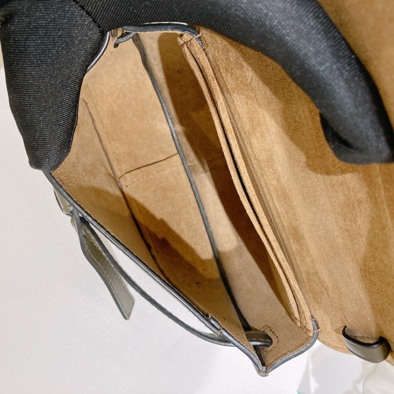 TW4494 LOEWE 羅威迷你翻蓋式拍褸肩帶包包MINI GATE SHOULDER BAG CALFSKIN-15