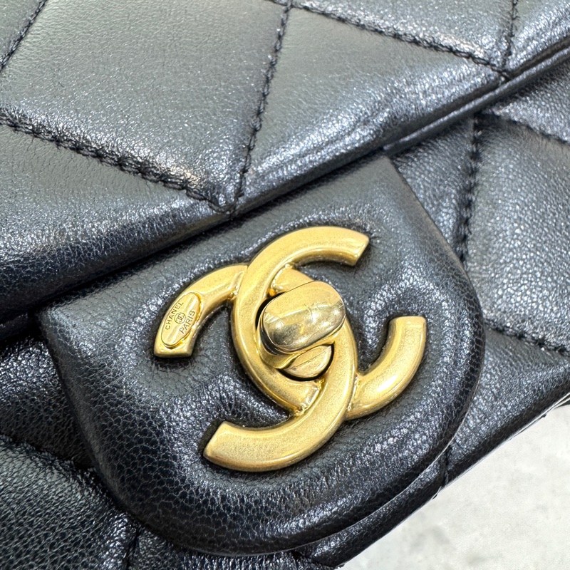VIC限量💭🖤香奈兒小方胖CHANEL 24S 黑金湯圓珍珠方胖子AS4868（芯片）-28