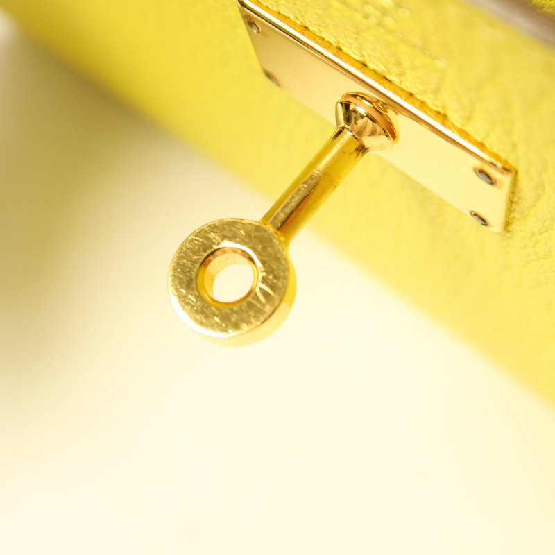 HERMES Chevre皮革Kelly To Go金扣肩背袋Lime-11