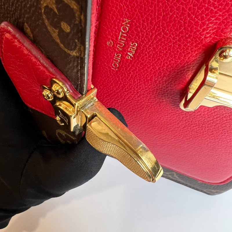 LV M41731 紅Victoire 珠寶鍊包-10