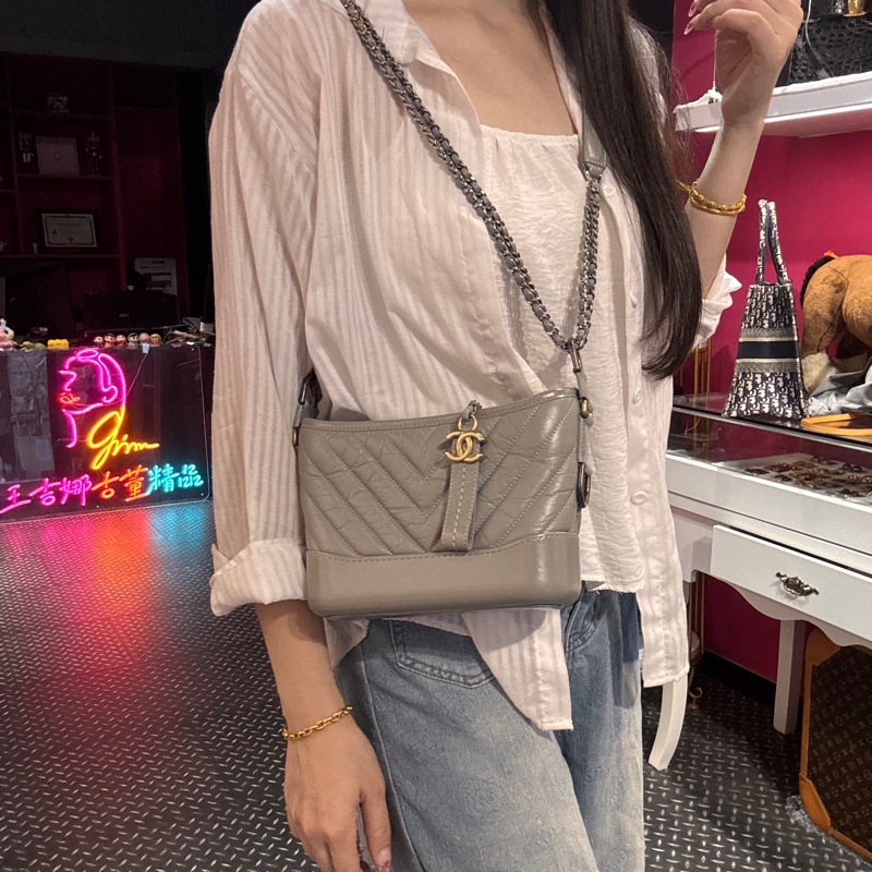 Chanel 灰小號流浪包/王吉娜古董精品-1