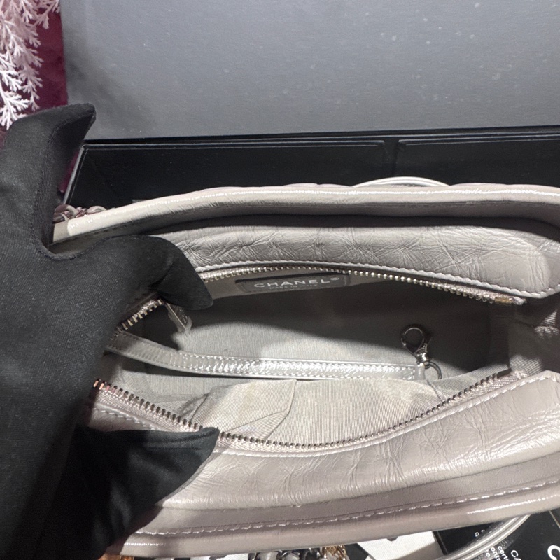 Chanel 灰小號流浪包/王吉娜古董精品-8