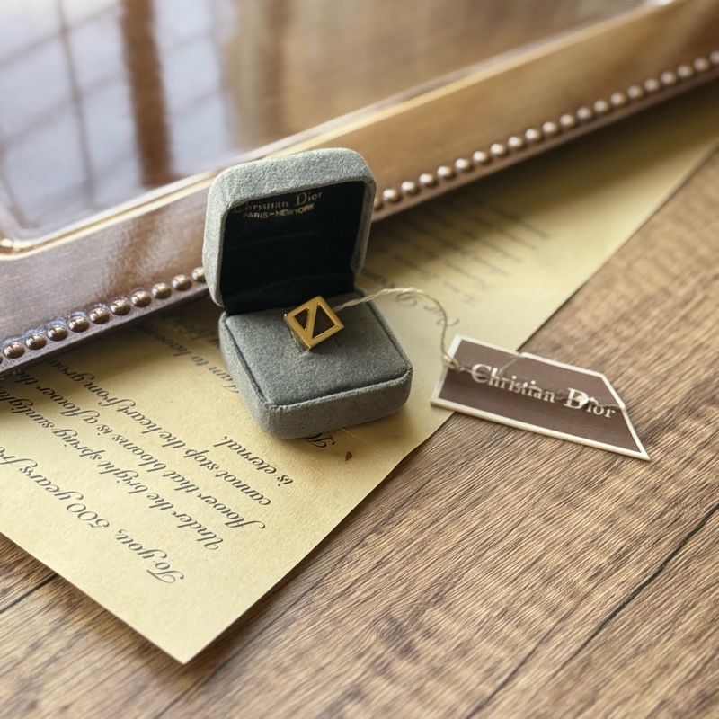 Christian Dior CD logo 鍍金胸針 西裝扣針 男女適用-0