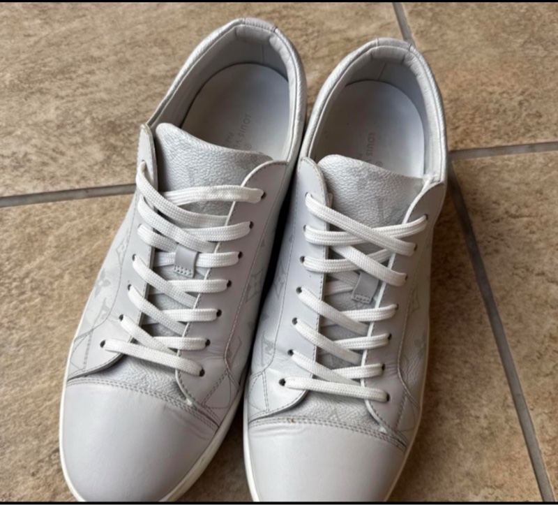 LOUIS VUITTON 灰白老花休閒鞋-1