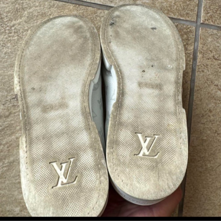 LOUIS VUITTON 灰白老花休閒鞋-9