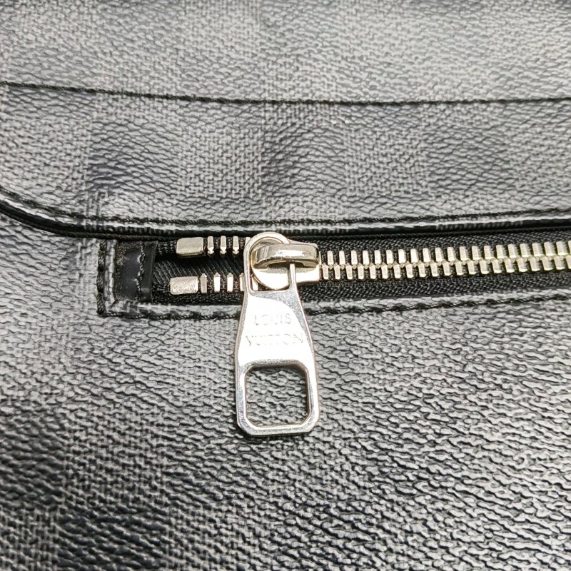 LOUIS VUITTON CHRISTOPHER 灰色塗層帆布棋盤格斜背包肩背包 銀色五金-9