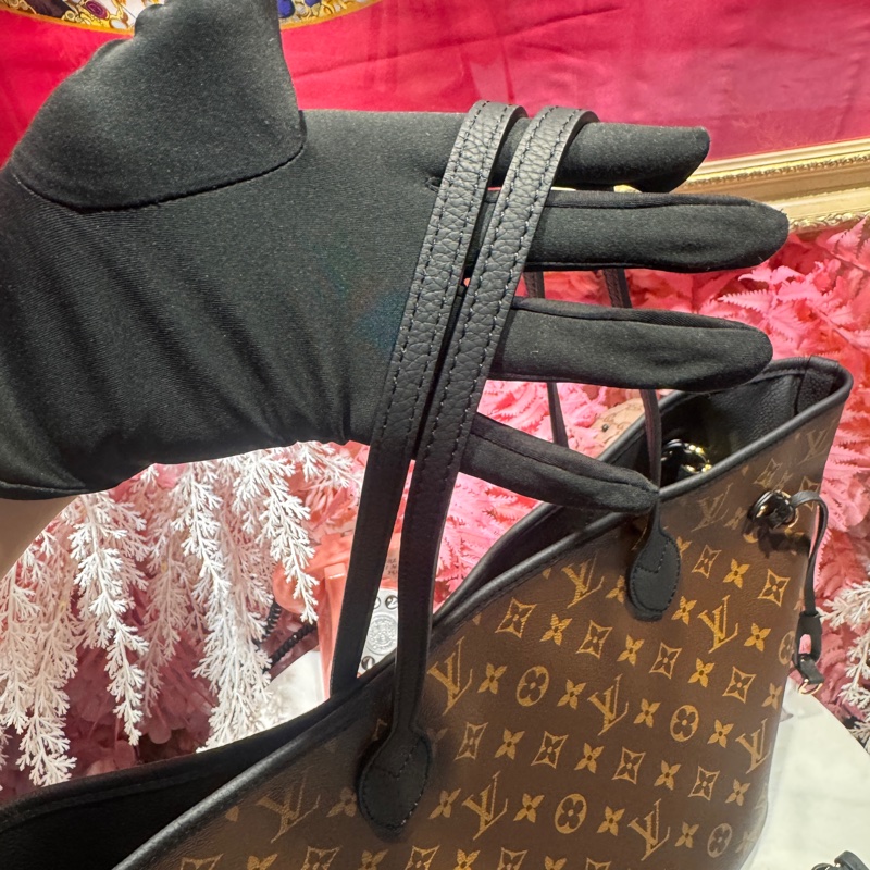 LV 新款neverfull 黑/王吉娜古董精品-1