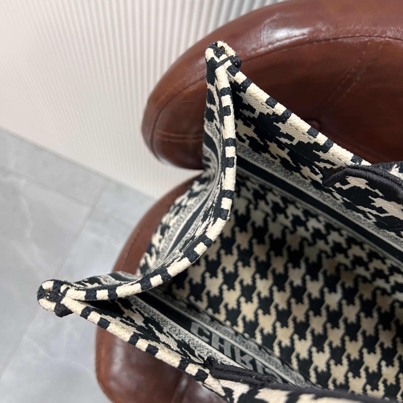 迪奧 Book tote 中號托特包 黑白千鳥格刺繡 手提包-9