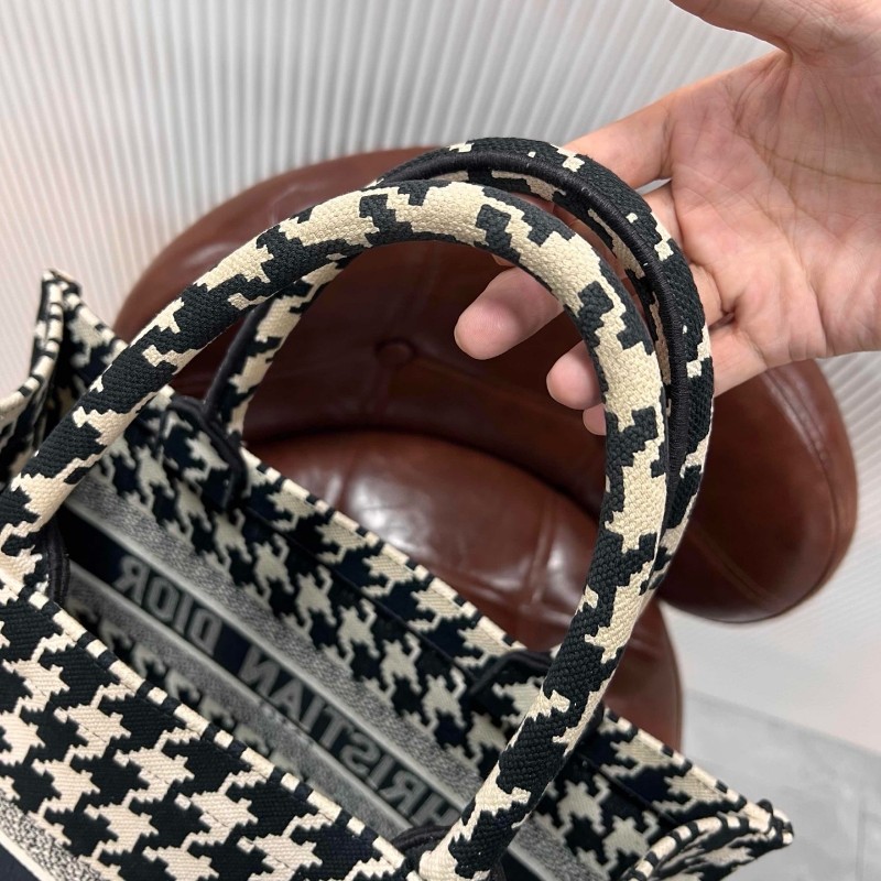 迪奧 Book tote 中號托特包 黑白千鳥格刺繡 手提包-19