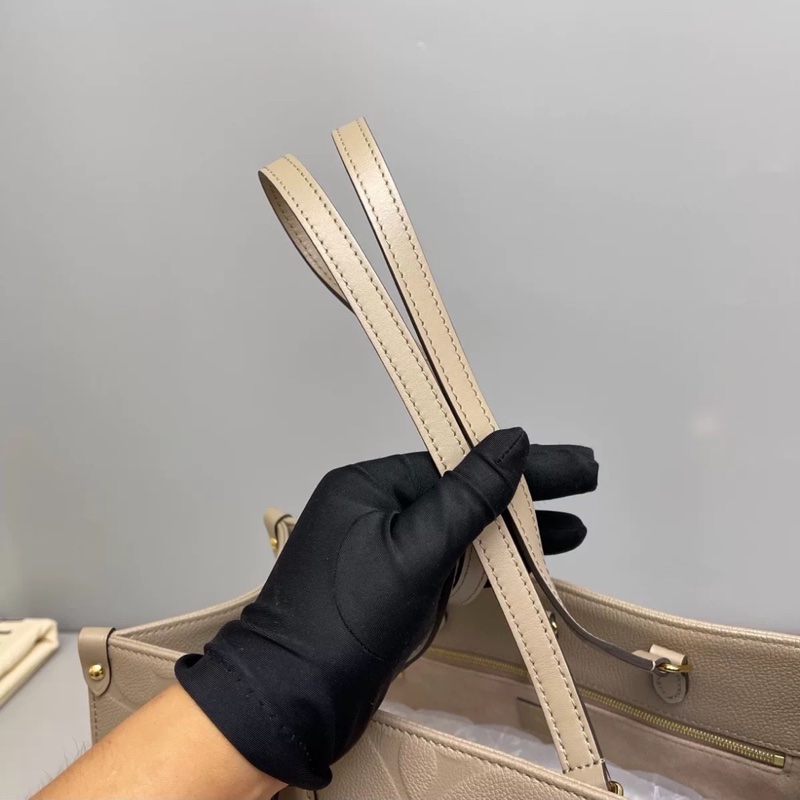 超低價99新🆕Lv小號大象灰牛皮壓紋onthego 手提托特包-9