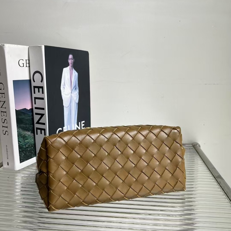 🔥新到：閒置🆕 Bottega Veneta/葆蝶 Andiamo 編織圖案單肩包，尺寸：25cm *10cm *10cm-4