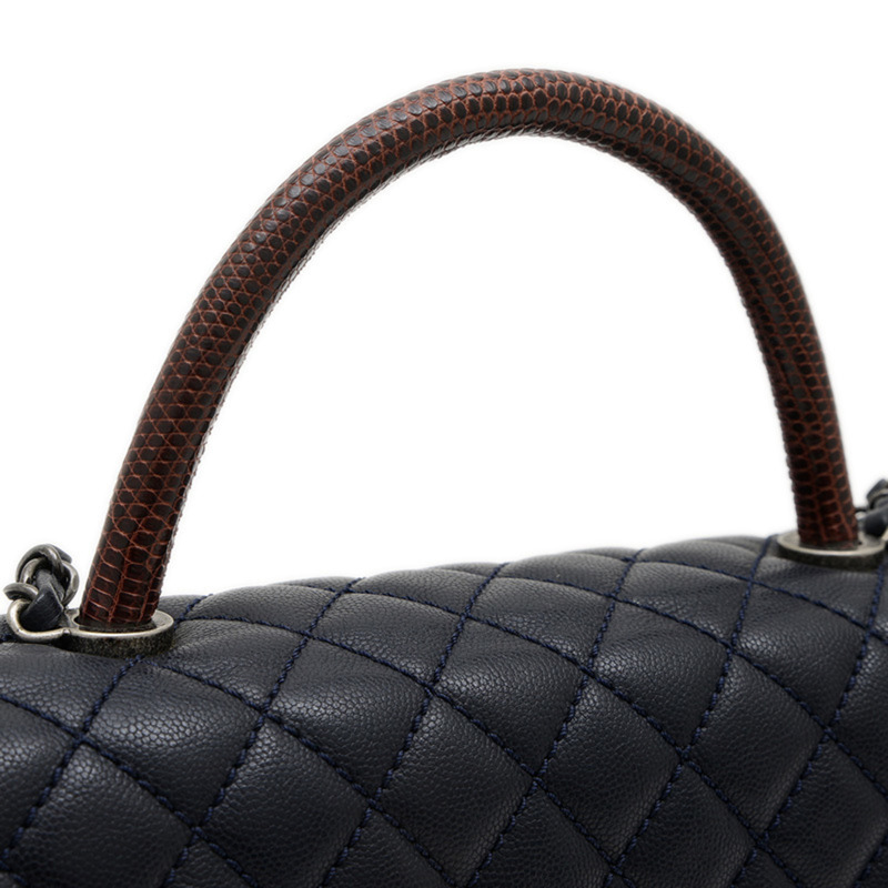 香奈兒海軍藍魚子醬皮革頂把手兩用單肩包 A92992-2