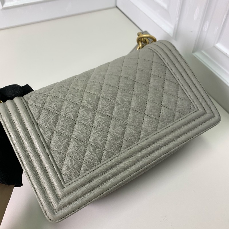 Chanel 香奈兒Leboy 中號 岩石灰金扣荔枝牛皮 肩背包 斜背包-22