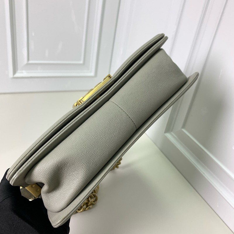 Chanel 香奈兒Leboy 中號 岩石灰金扣荔枝牛皮 肩背包 斜背包-25