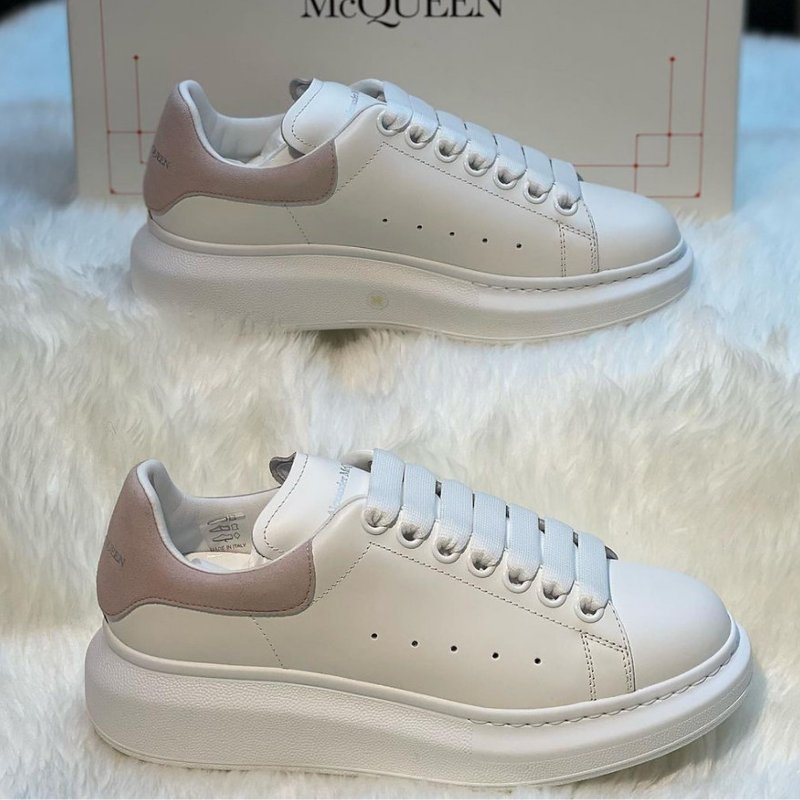 🛍️ 最後一波優惠・開搶倒數中!【ALEXANDER MCQUEEN】奶茶棕 麥坤小白鞋(下單前須先私訊)-3