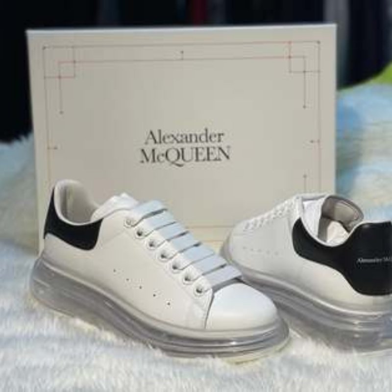 🛍️ 最後一波優惠・開搶倒數中！【ALEXANDER MCQUEEN】經典黑白膠底 麥坤小白鞋(下單前須先私訊)-4