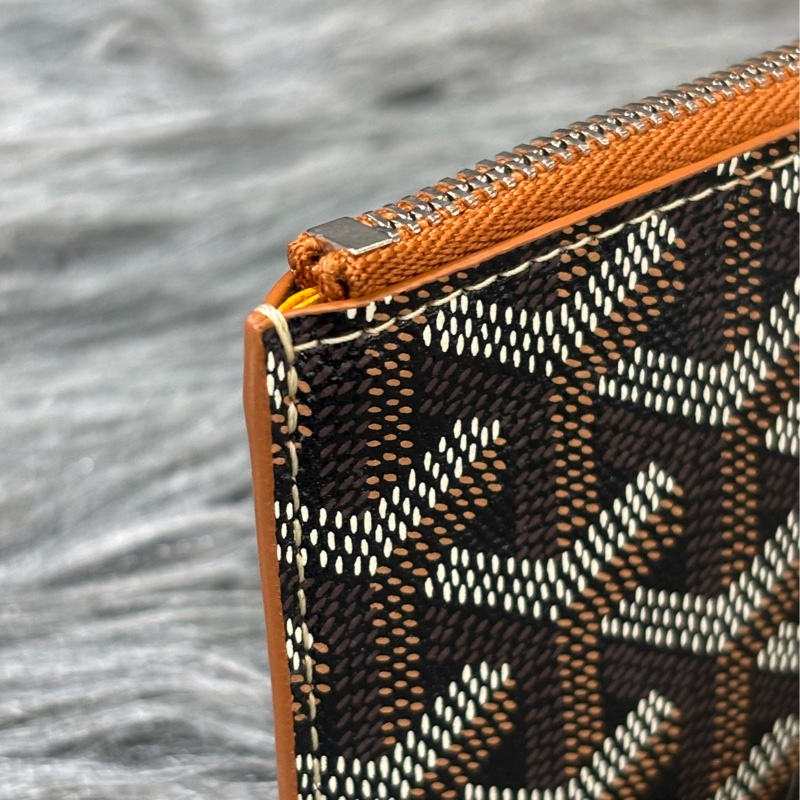GOYARD BOURBON BLACK TAN O CASE 高雅德 黑色焦糖色 一字拉鍊 零錢包 信用卡名片夾 錢包-12