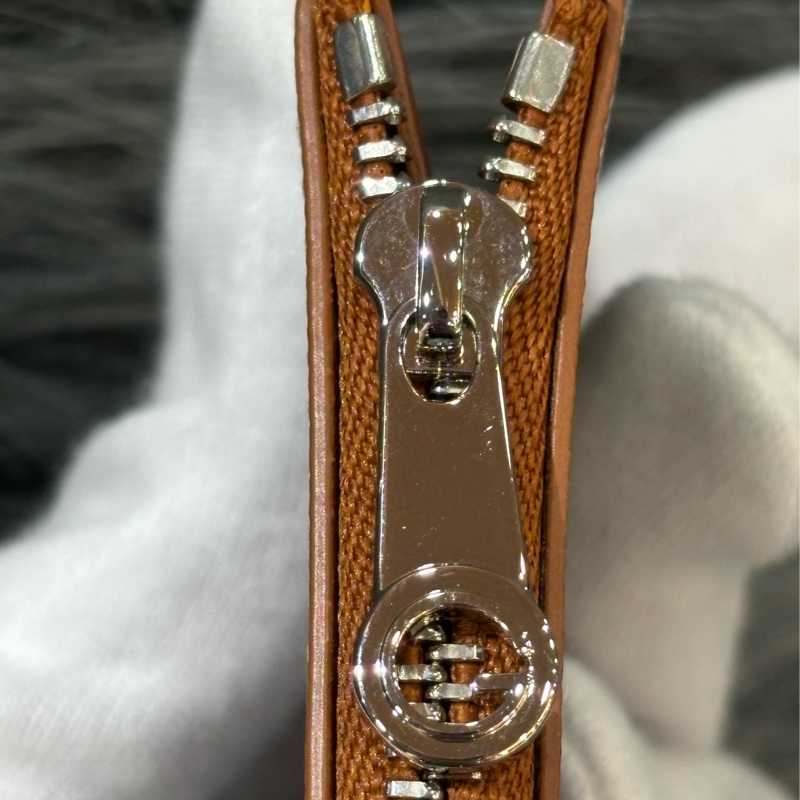 GOYARD BOURBON BLACK TAN O CASE 高雅德 黑色焦糖色 一字拉鍊 零錢包 信用卡名片夾 錢包-17