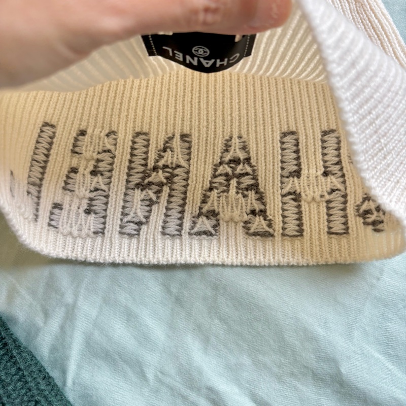 全新 米白色x卡其色字母 Chanel 全羊毛 毛帽/冷帽-2