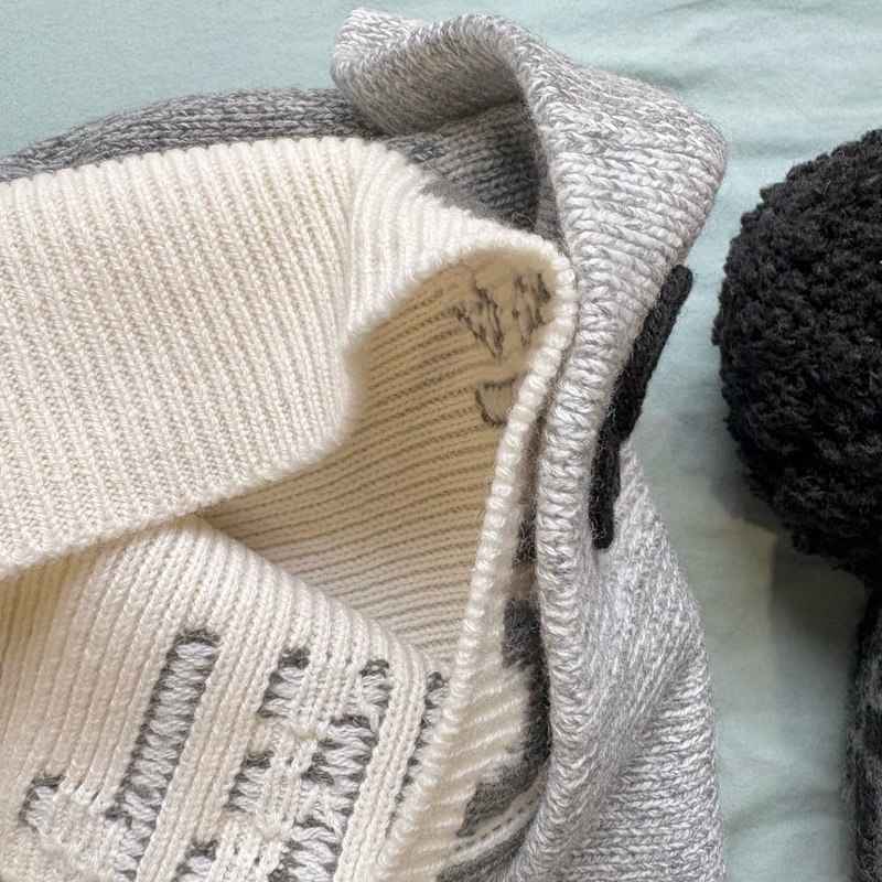 全新 米白色x卡其色字母 Chanel 全羊毛 毛帽/冷帽-5