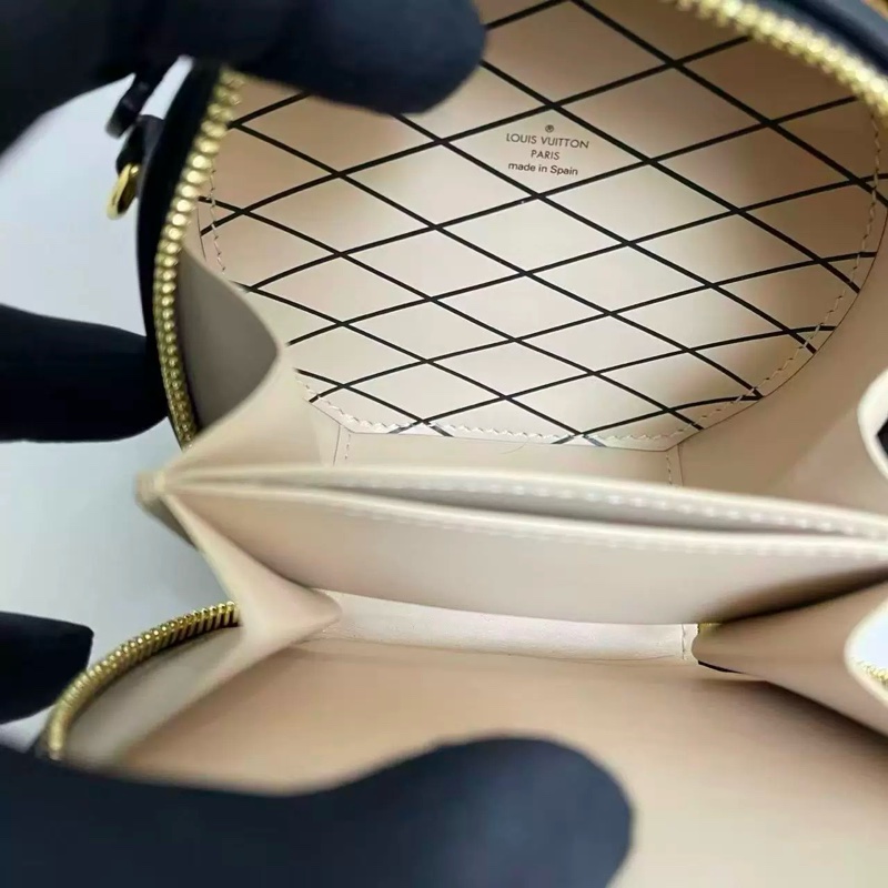 新款芯片款！Louis Vuitton 焦糖色圓餅包 迷你款 mini-4