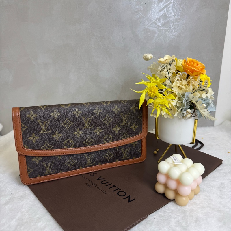 Louis Vuitton 26手拿包-1