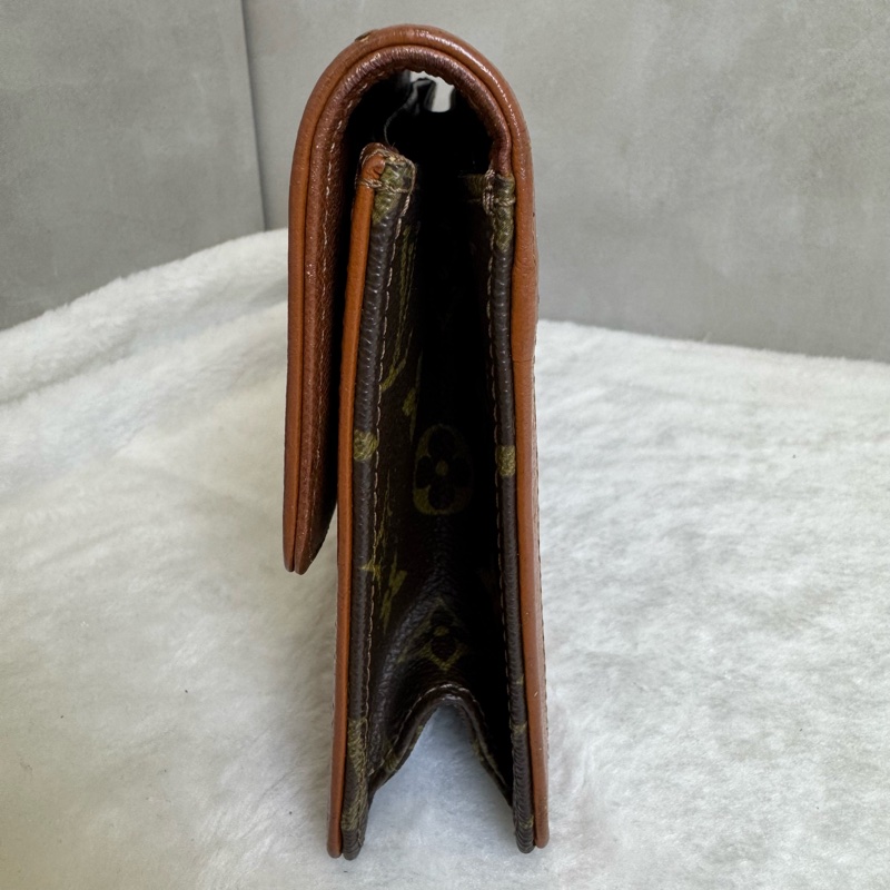 Louis Vuitton 26手拿包-3