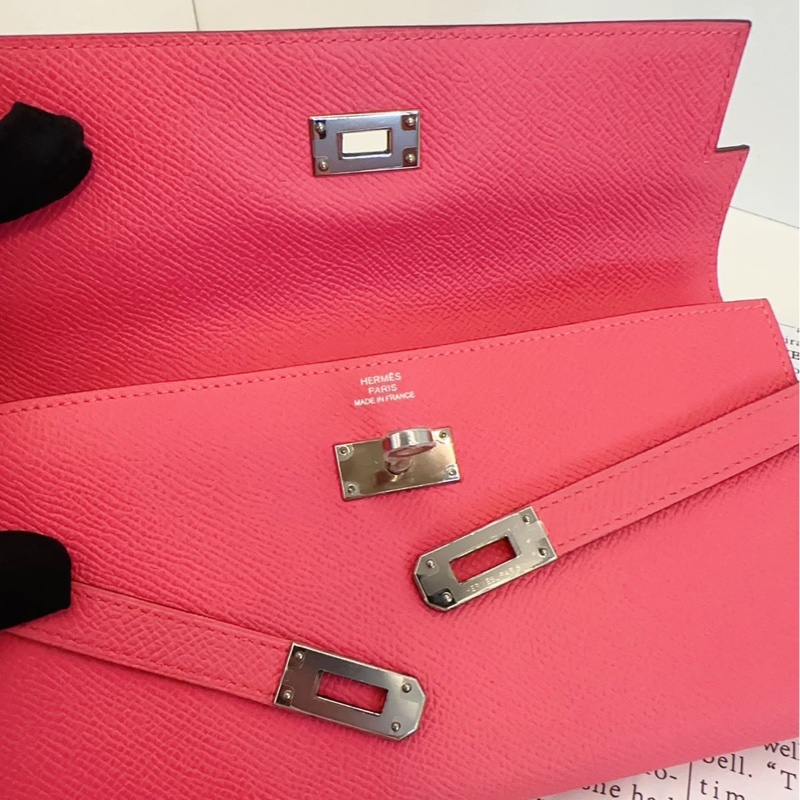 Hermes kelly long wallet
唇膏粉銀扣-12