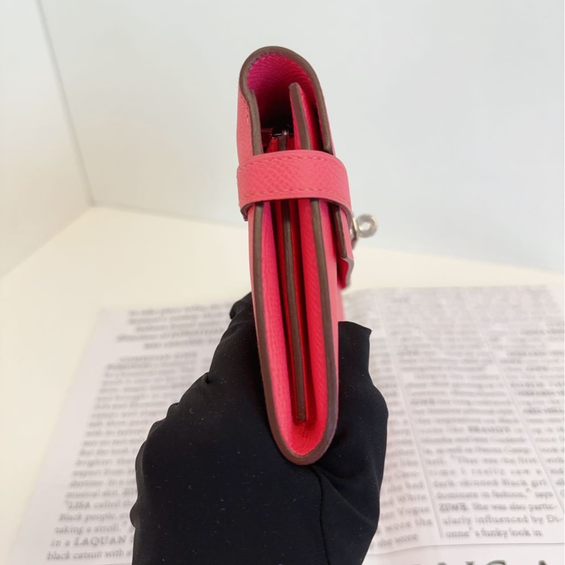 Hermes kelly long wallet
唇膏粉銀扣-13