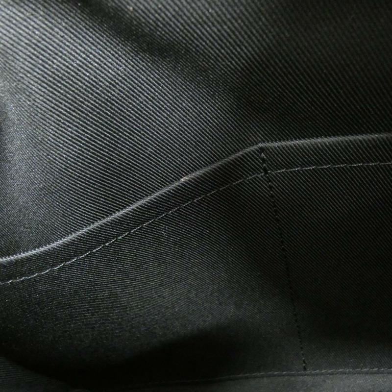 Louis Vuitton Taurillon Monogram Soft Trunk M55700 肩背包-7