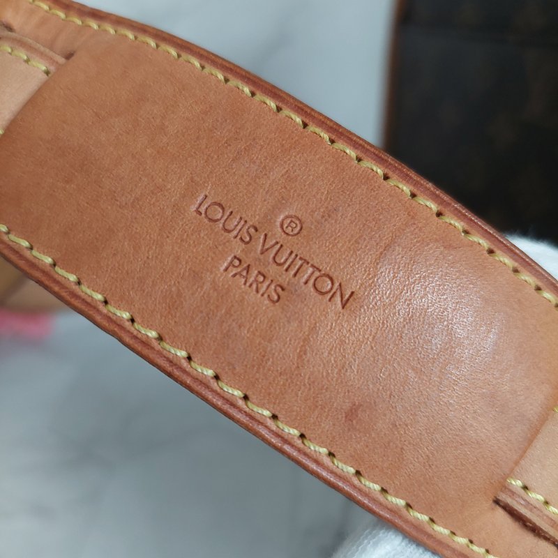 LV M42250  🎀現品實拍 🎀老花經典斜背包/法棍/馬鞍包／石頭包 ~二手品-83