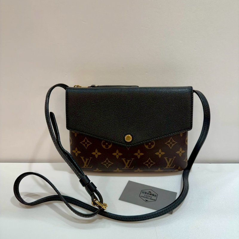 LV 斜背包/側背包/信封包 M50185 8成新-0
