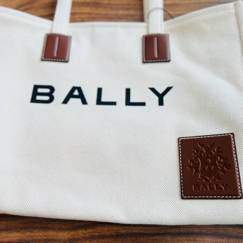 2025 小改款Bally米白帆布橫式托特包-15