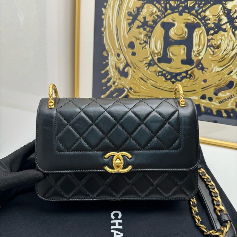【有防塵袋99❤️】Chanel 21b戴妃 黑金 限量復古雕花五金單肩斜挎包-0