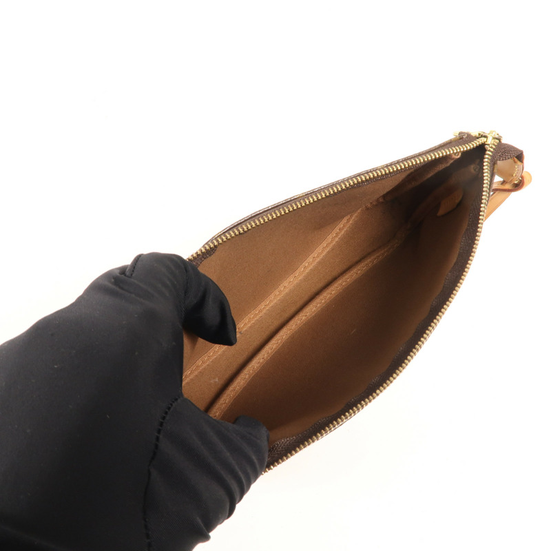 LOUIS VUITTON Monogram Pochette Accessories金扣手挽袋-4