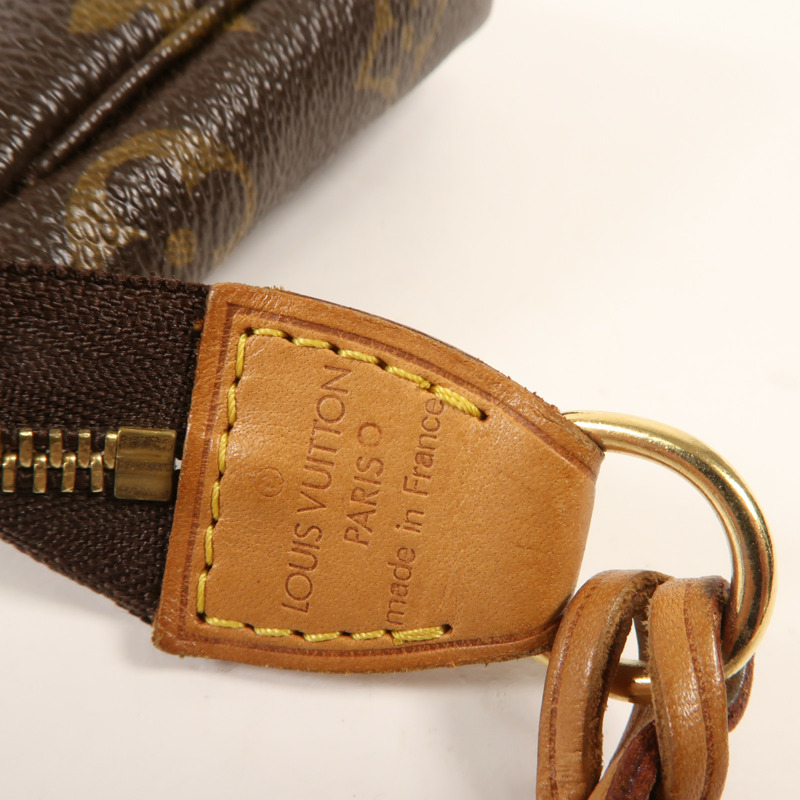 LOUIS VUITTON Monogram Pochette Accessories金扣手挽袋-10