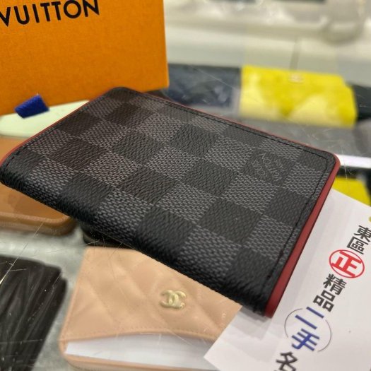 東區正精品㊣LOUIS VUITTON LV N63257 黑灰色棋盤格紅邊對折名片夾名片套卡片夾 RZ5956-4