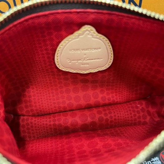 東區正精品㊣LV X YK M81866 全新字紋草間彌生彩色點點金鍊小包手提包麻將包聯名款 RA1842-4